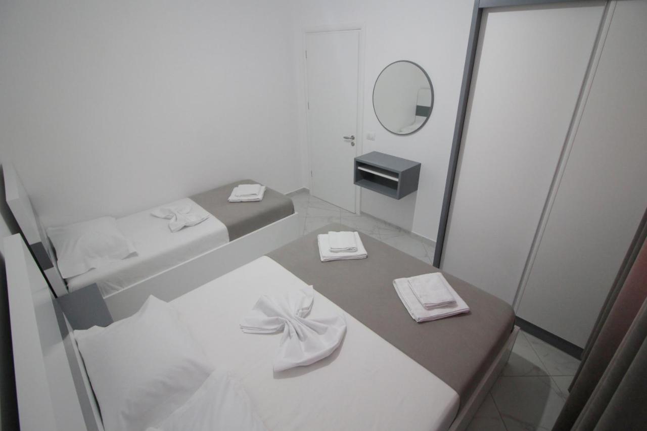 Sky Apartments Saranda Extérieur photo