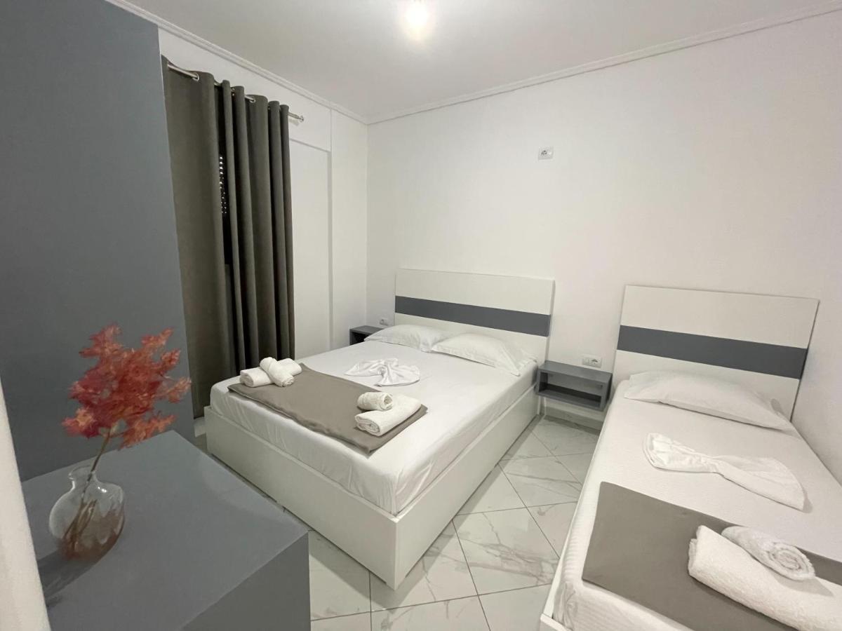 Sky Apartments Saranda Extérieur photo